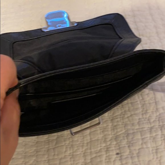 Michael Kors Women Black Leather Mini Clutch Bag - Picture 2 of 3